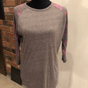 LuLaRoe Randy Tee